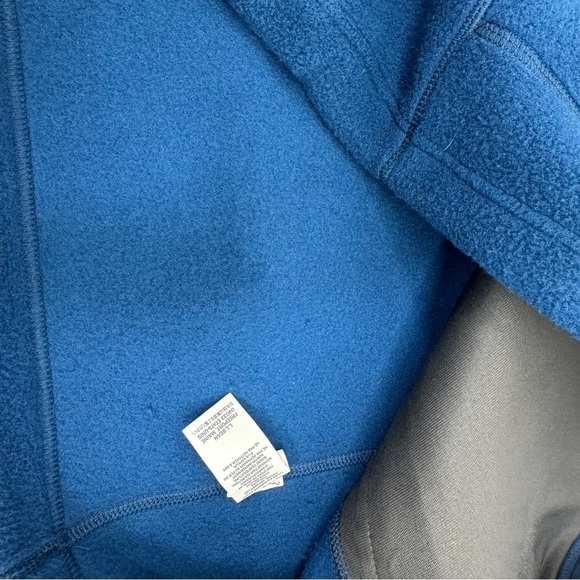 L. L. Bean Men's Size XXL Nautical Blue Fleece Zip Up Vest - Picture 13 of 14
